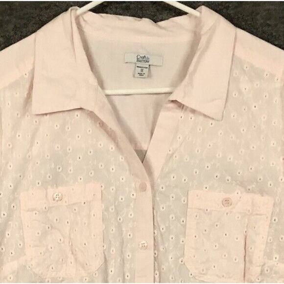 Croft & Barrow Blouse Womens XL Eyelet Lace Pale Pink Button Up L/SLV Pockets - Picture 2 of 9